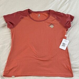 Rabbit Women's Active Short Sleeve Tee - Rust/Maroon